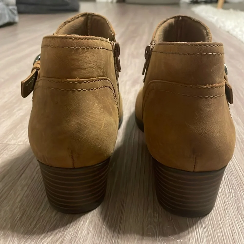Clark’s Women’s Adreena Hope Booties Size 11 Tan Leather Western Coastal Cowgirl